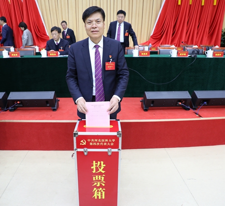 張振宇 照片.jpg